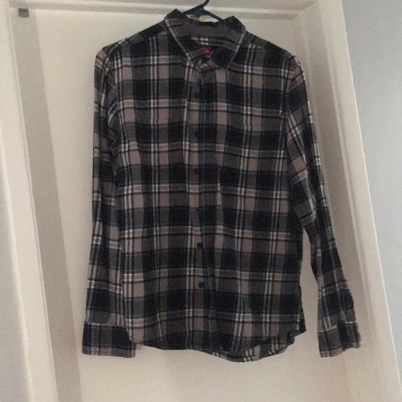 Shirt Bundle‼️100% cotton 2 plaid shirts. - Picture 4 of 8